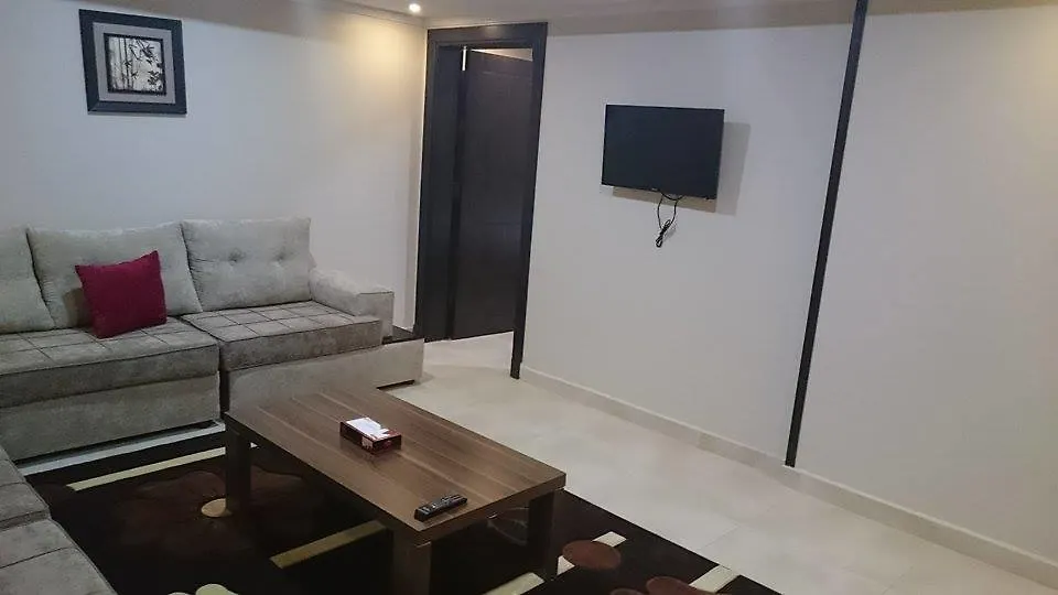 Moon City Furnished Units Aparthotel Yidda